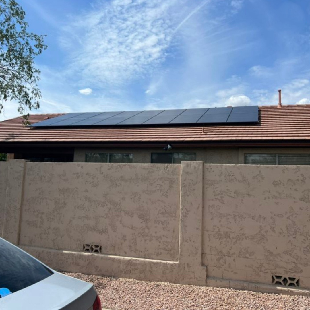 Bluesun 370W 34.9V Mono Perc Half Cell High Efficiency Solar Panel For Home Energy Storage System